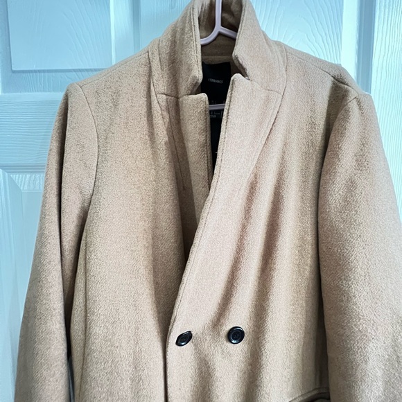 Light Brown Trench Coat with Pockets and inner lining - Picture 5 of 6